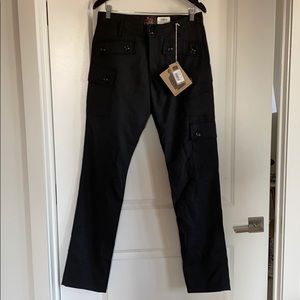 Woolrich Men’s Wool cargo pants with tags! Size 32